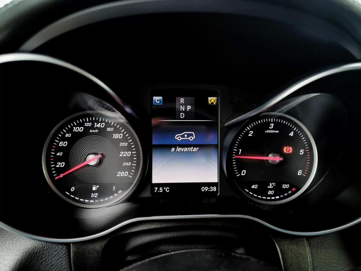 mercedes-benz-glc-2019-diesel-2143cc