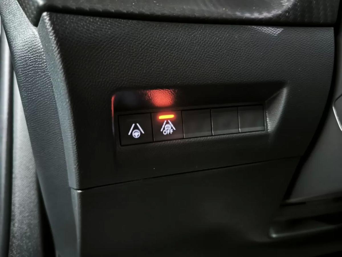 peugeot-2008-2022-diesel-1499cc