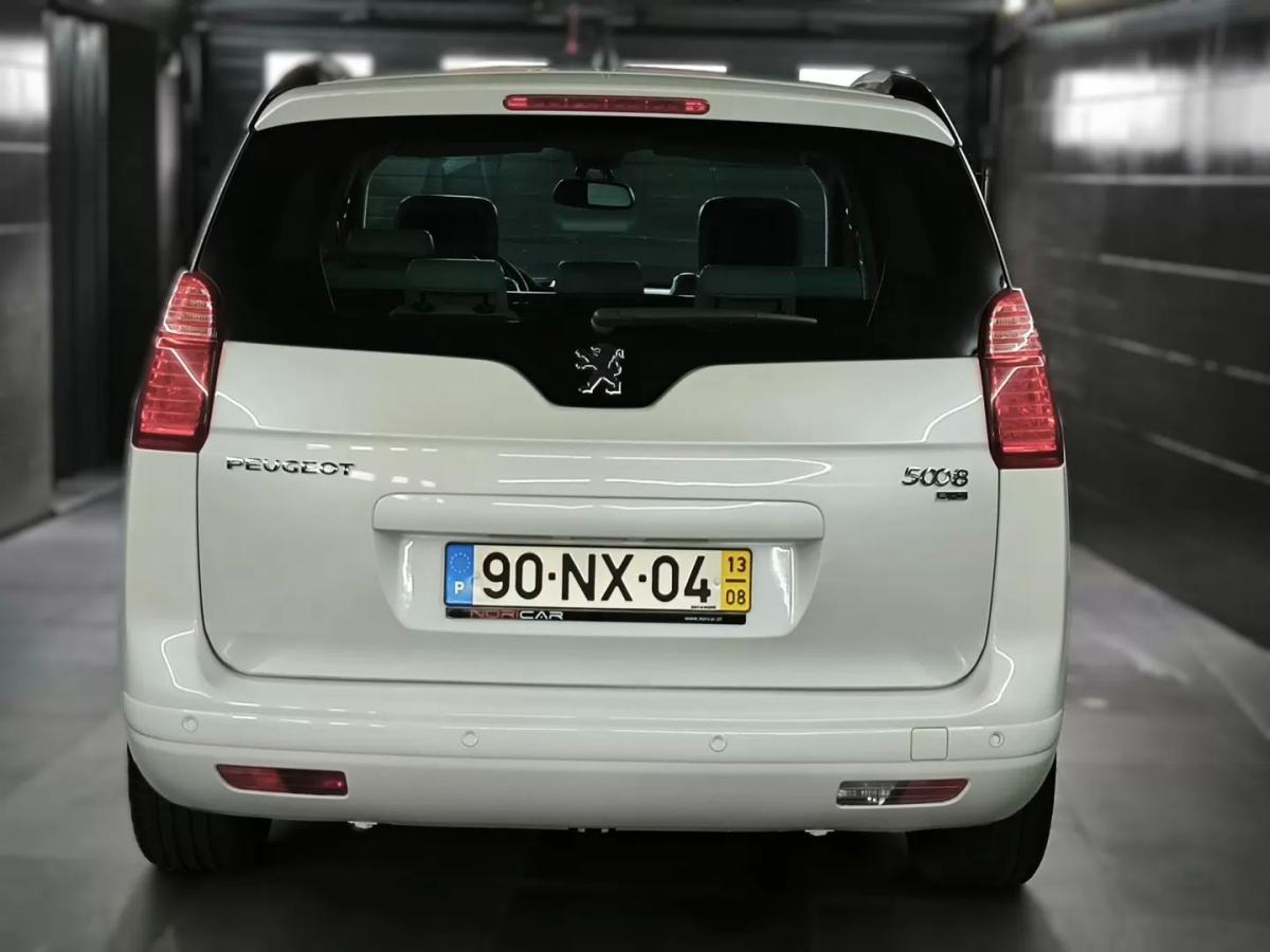 peugeot-5008-2013-diesel-1560cc