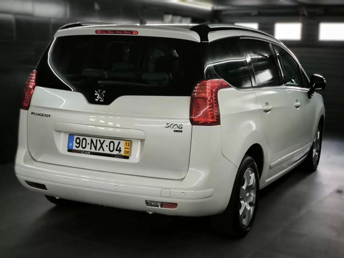 peugeot-5008-2013-diesel-1560cc