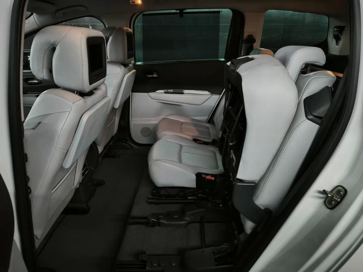 peugeot-5008-2013-diesel-1560cc