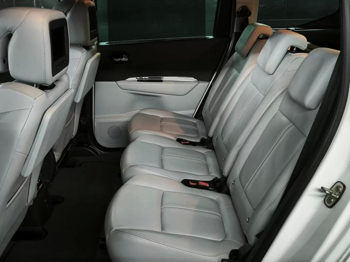 peugeot-5008-2013-diesel-1560cc