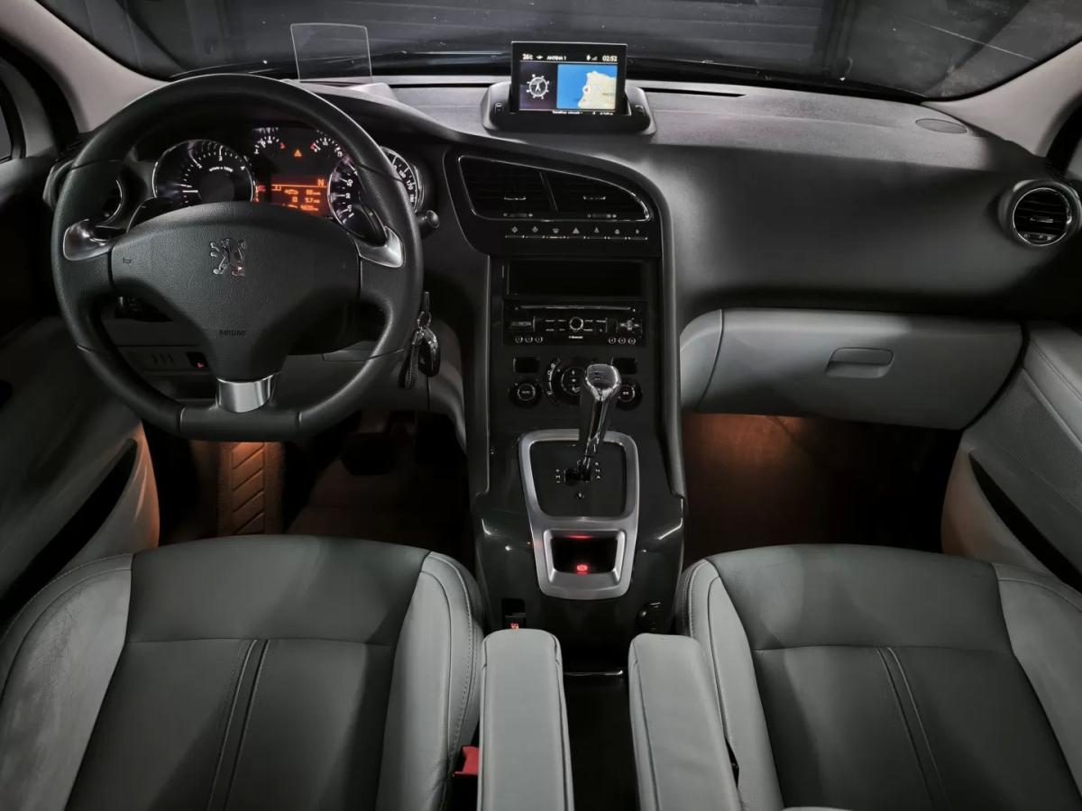 peugeot-5008-2013-diesel-1560cc