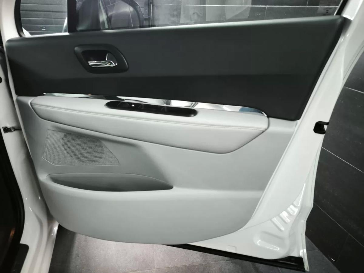 peugeot-5008-2013-diesel-1560cc