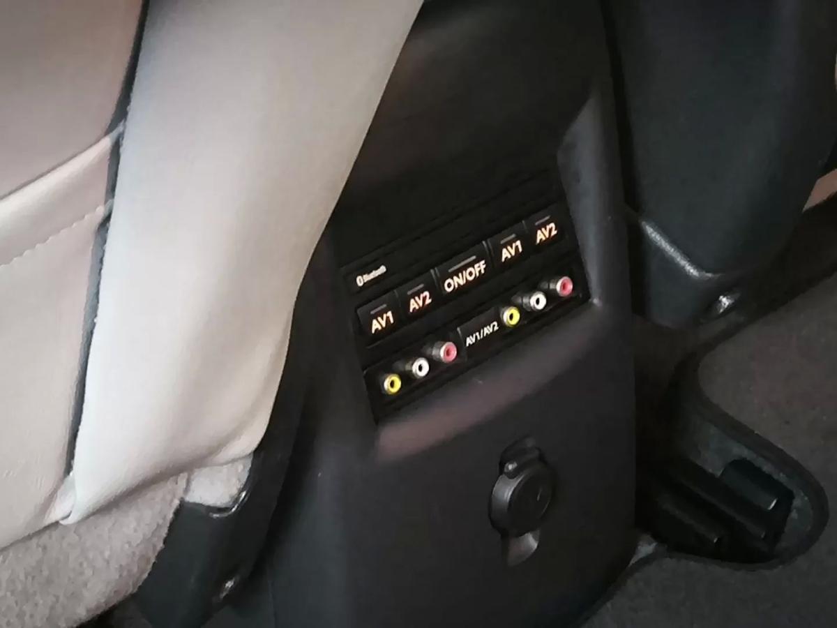 peugeot-5008-2013-diesel-1560cc