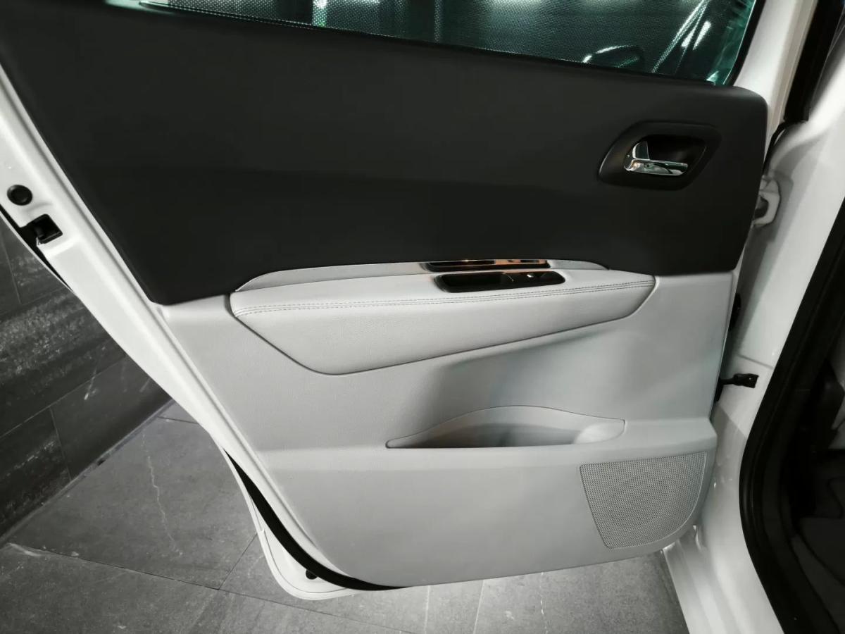 peugeot-5008-2013-diesel-1560cc
