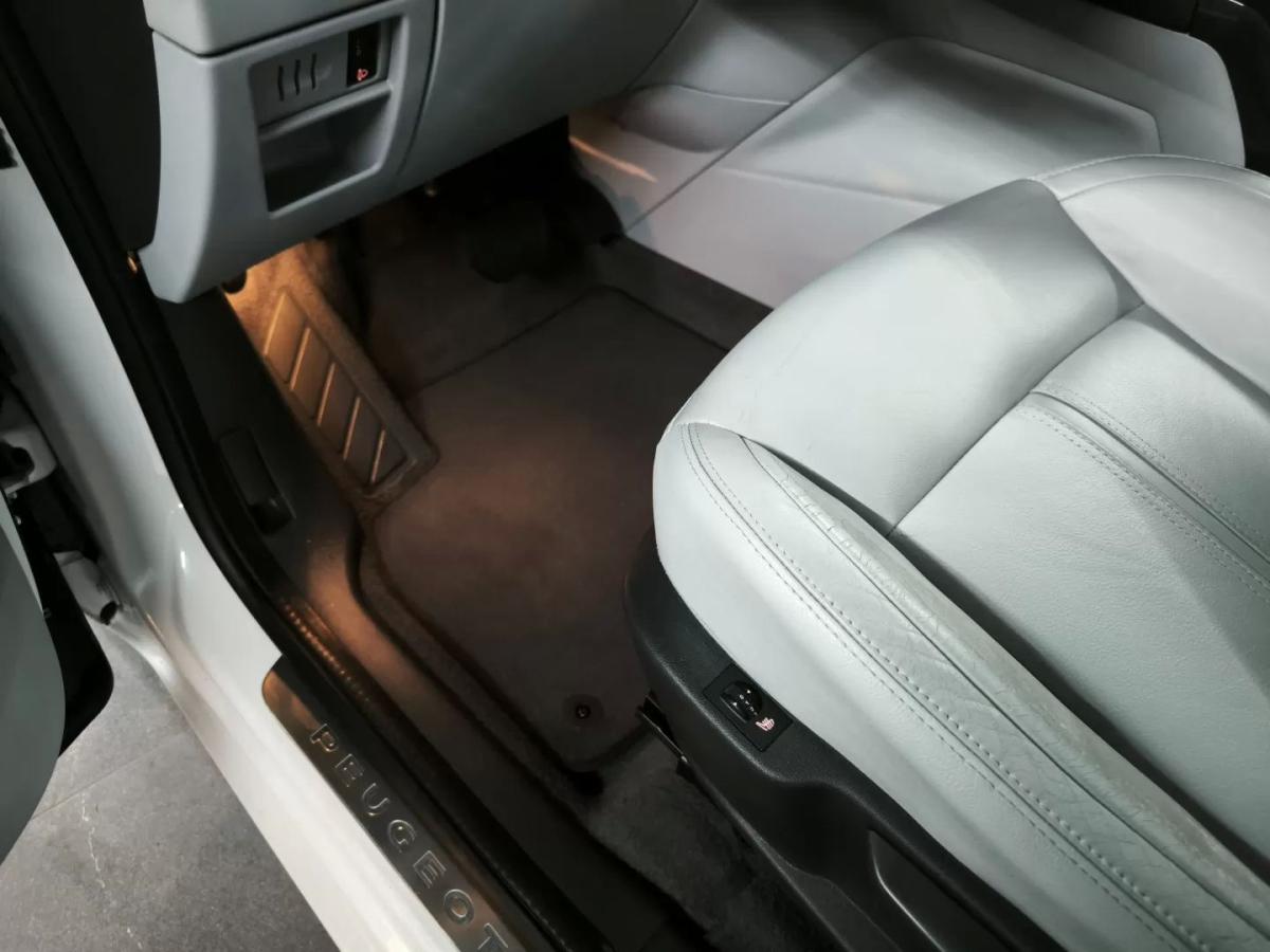 peugeot-5008-2013-diesel-1560cc
