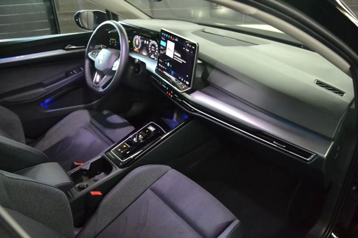 volkswagen-golf-2025-hibrido-1498cc