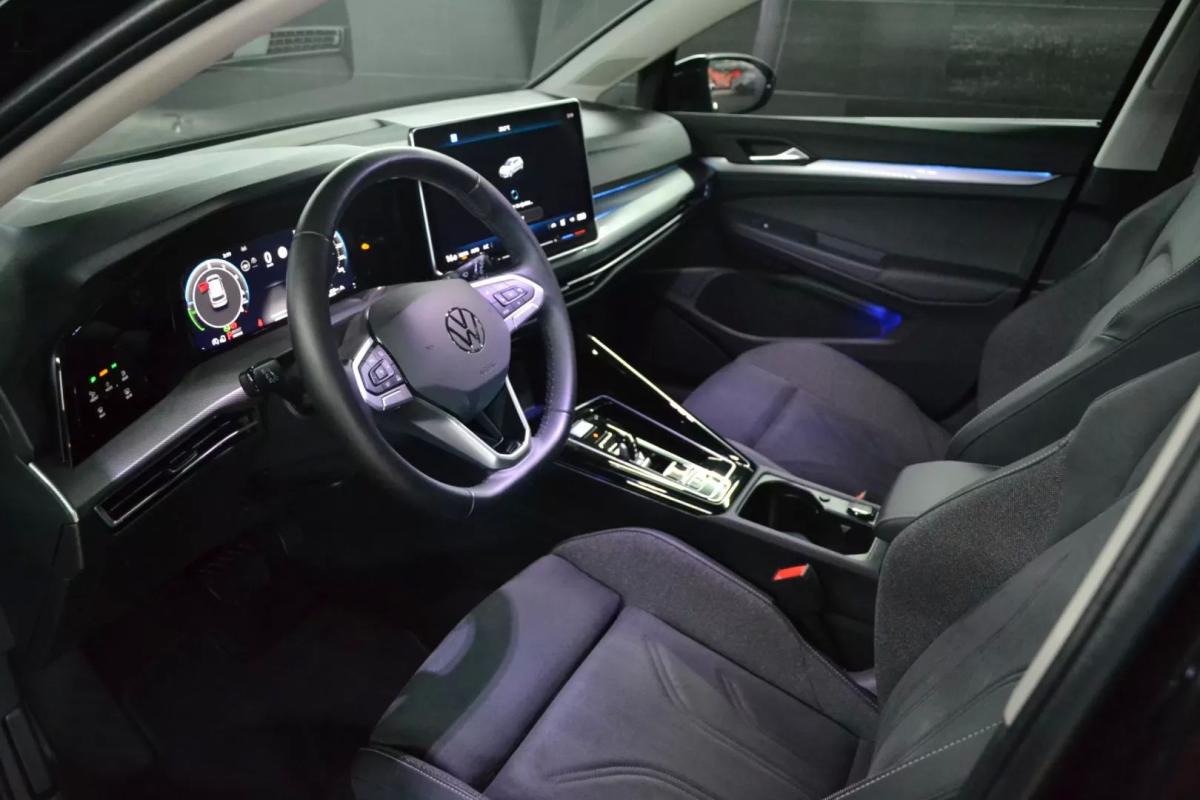 volkswagen-golf-2025-hibrido-1498cc