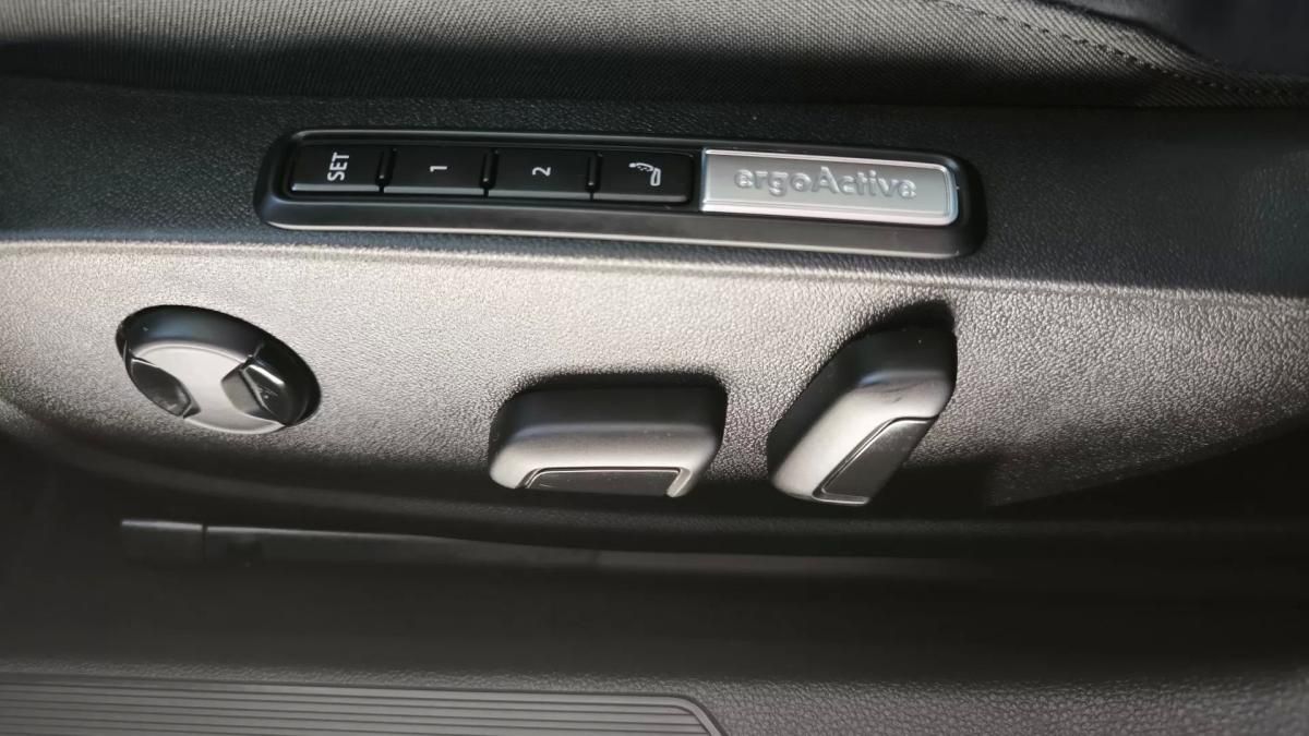 volkswagen-golf-2025-hibrido-1498cc