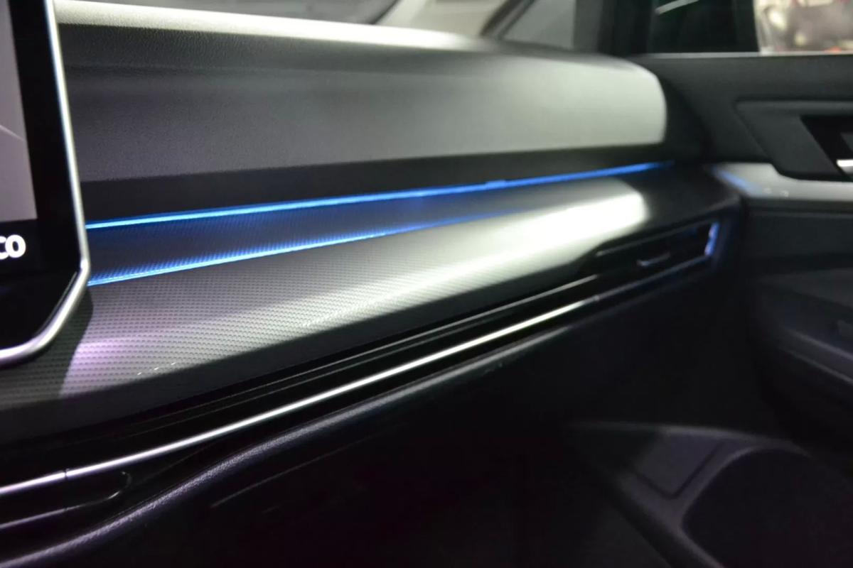volkswagen-golf-2025-hibrido-1498cc