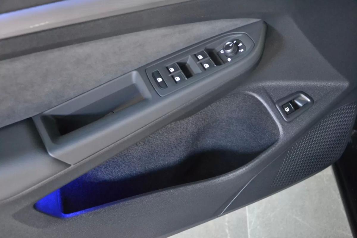 volkswagen-golf-2025-hibrido-1498cc