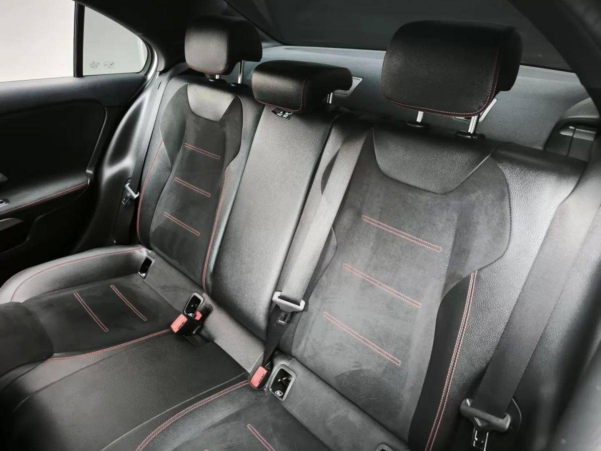 mercedes-benz-classe-a-2020-hibrido-1332cc
