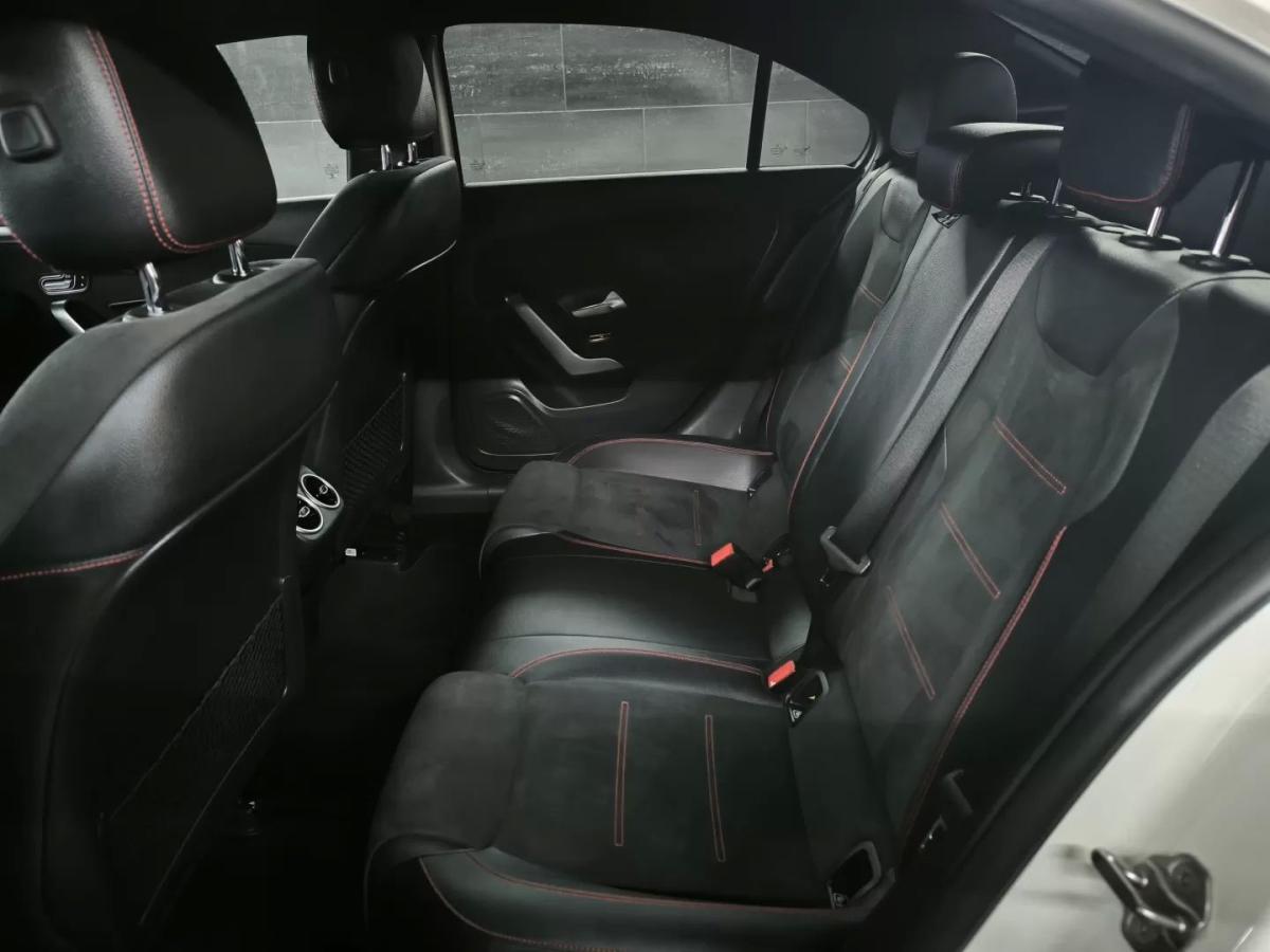 mercedes-benz-classe-a-2020-hibrido-1332cc