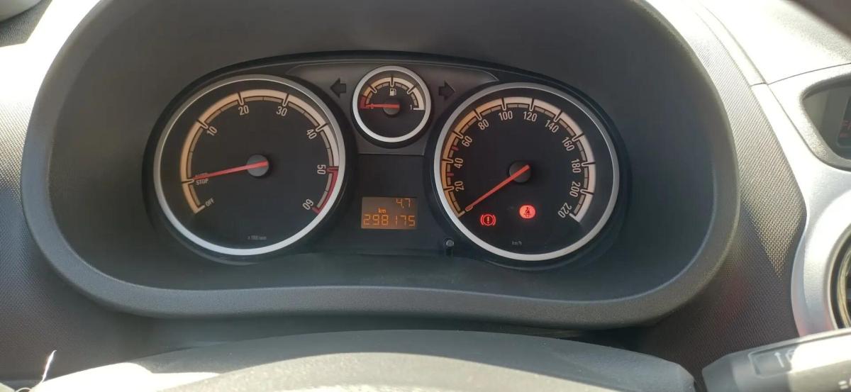 opel-corsa-2011-diesel-1248cc