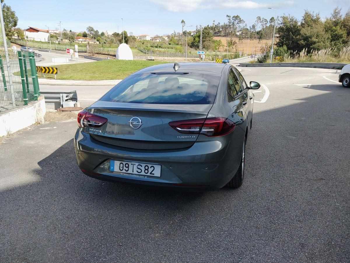 opel-insignia-2017-diesel-1598cc