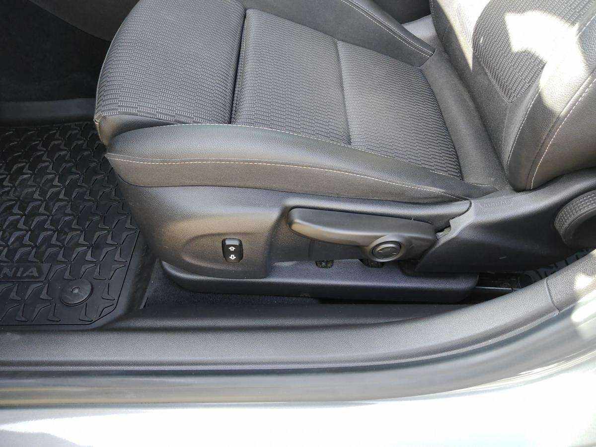 opel-insignia-2017-diesel-1598cc