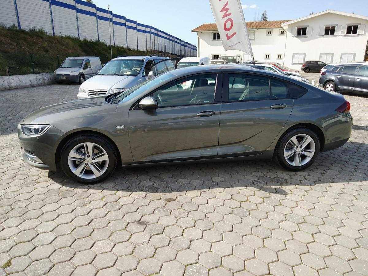 opel-insignia-2017-diesel-1598cc