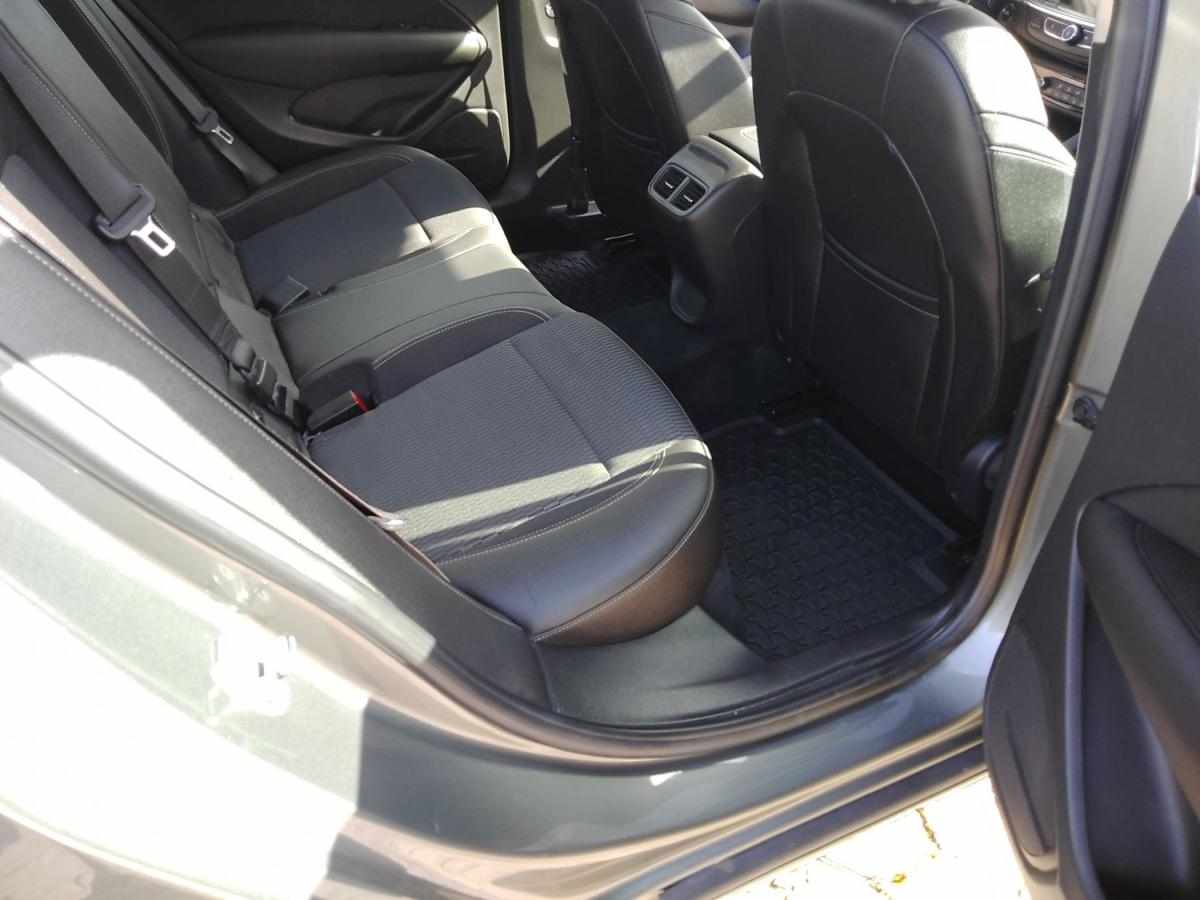 opel-insignia-2017-diesel-1598cc