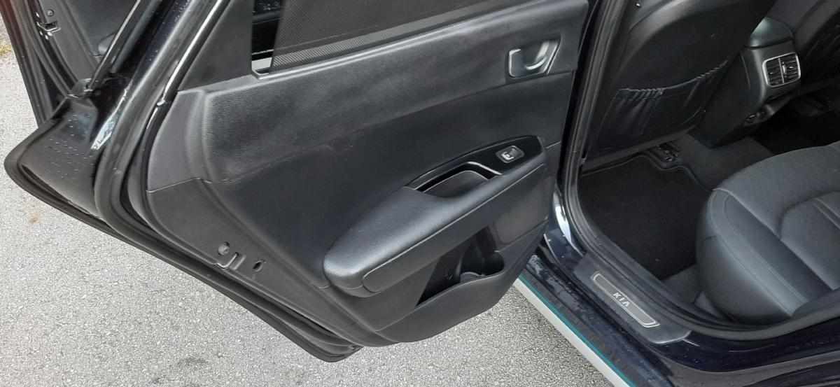 kia-optima-2018-hibrido-a-gasolina-1999cc