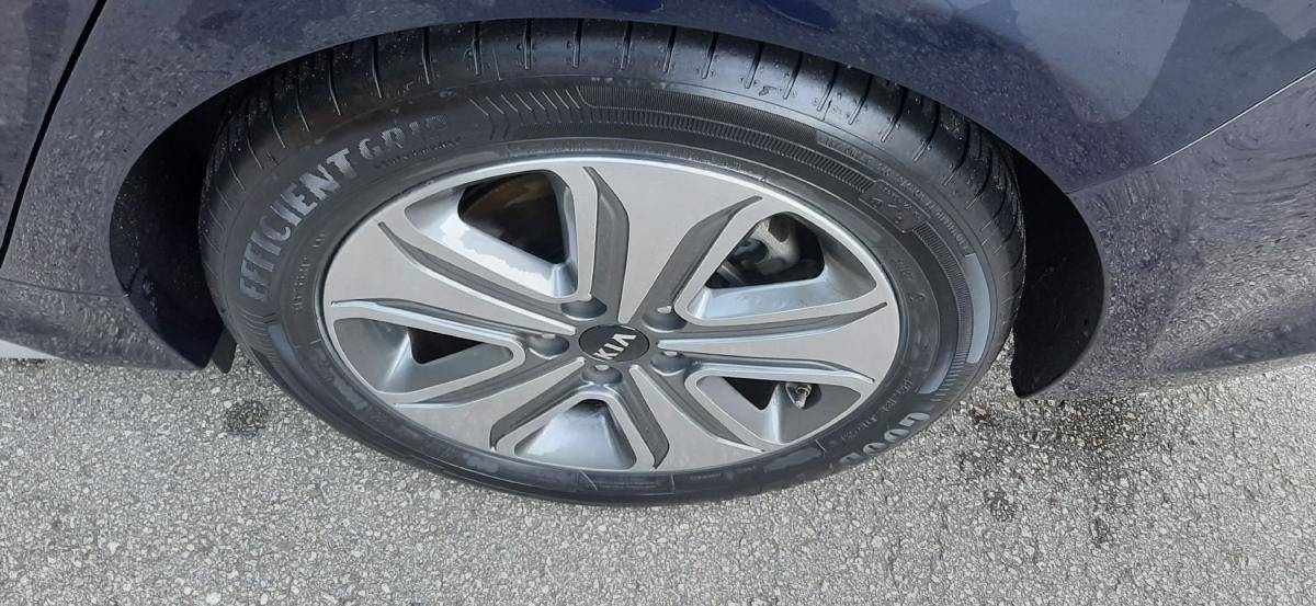 kia-optima-2018-hibrido-a-gasolina-1999cc