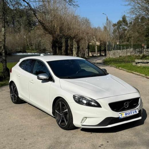 volvo-v40-d2-2013-diesel-1560cc