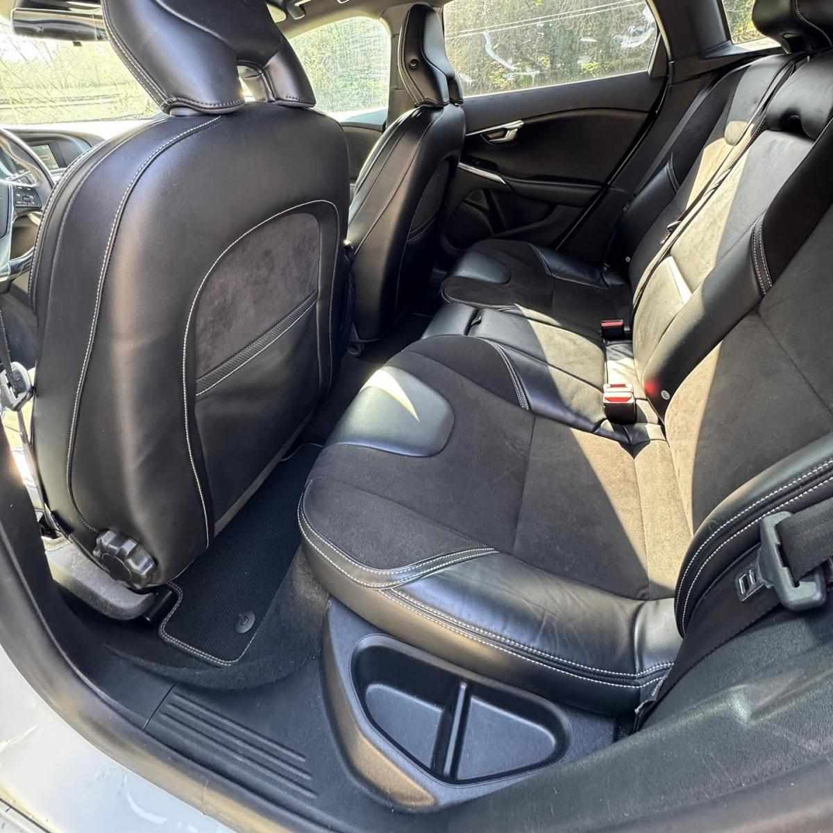 volvo-v40-d2-2013-diesel-1560cc