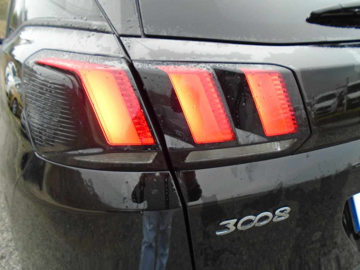 peugeot-3008-1-5-bluehdi-2019-diesel-1499cc