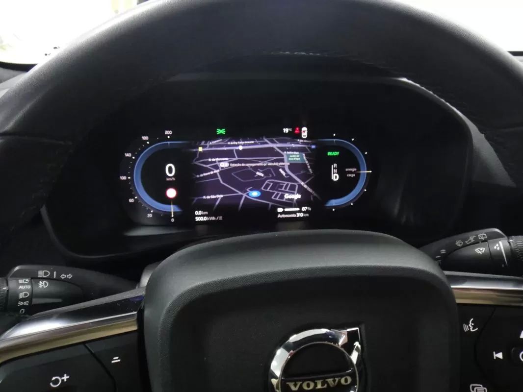 volvo-xc40-2022-eletrico-200cc