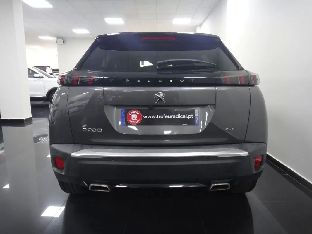 peugeot-2008-2022-gasolina-1199cc