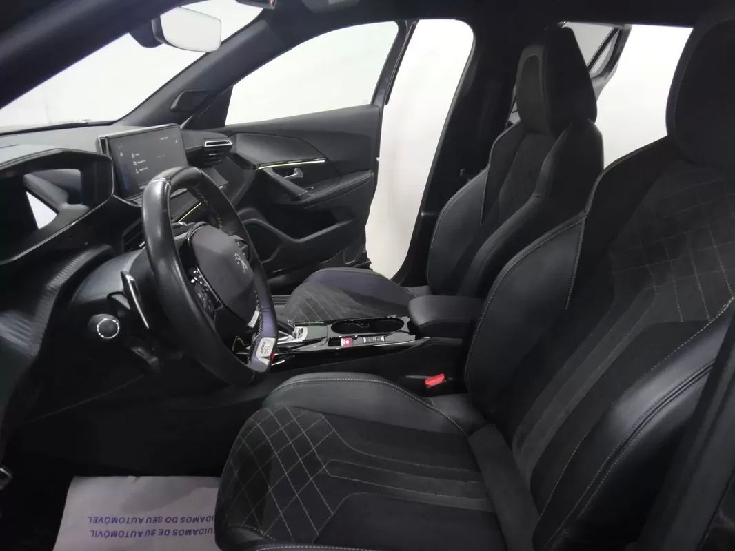 peugeot-2008-2022-gasolina-1199cc