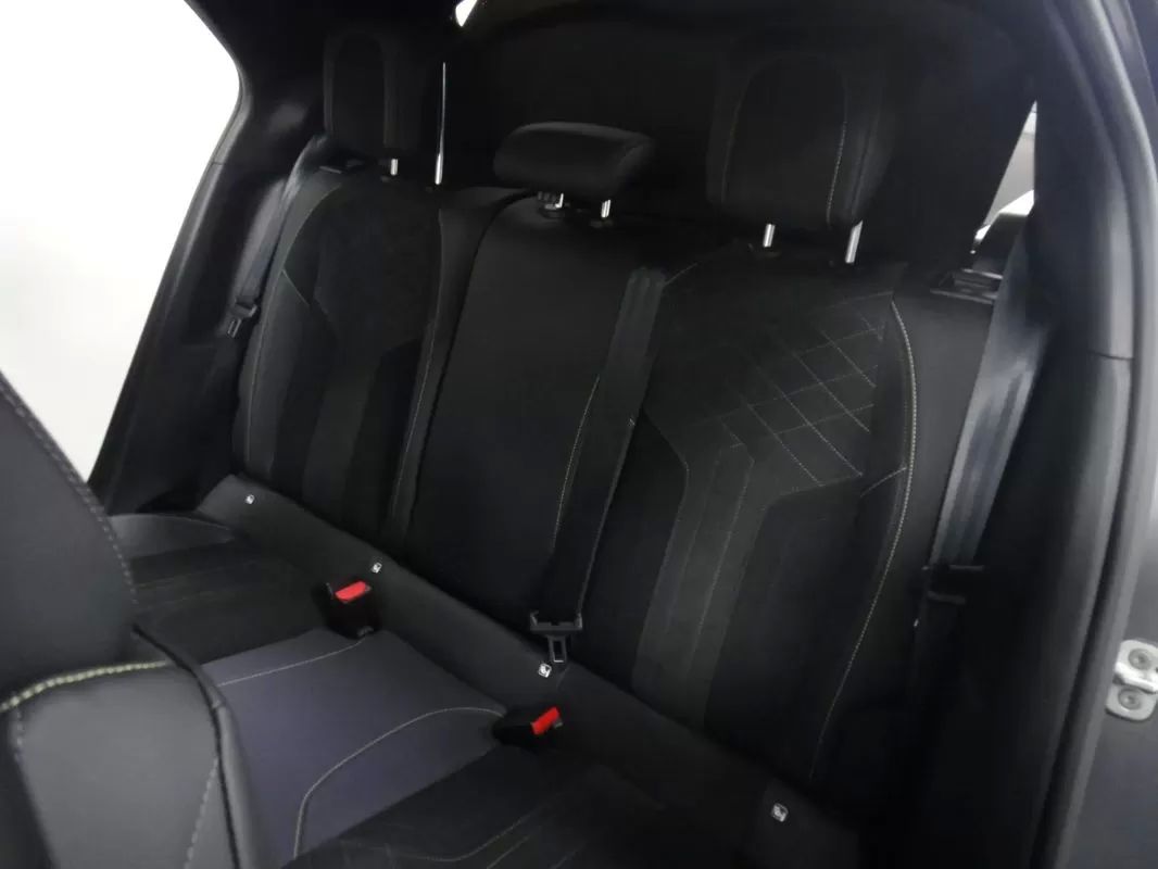 peugeot-2008-2022-gasolina-1199cc
