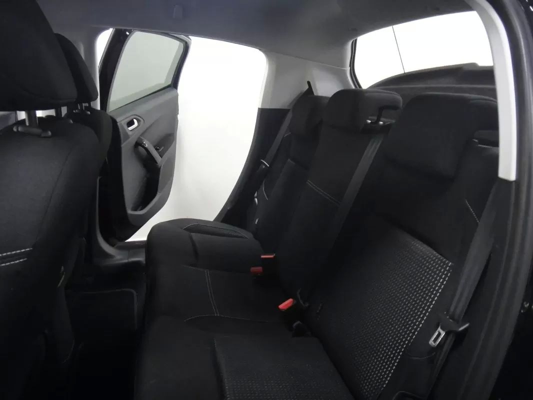 peugeot-208-2018-gasolina-1199cc