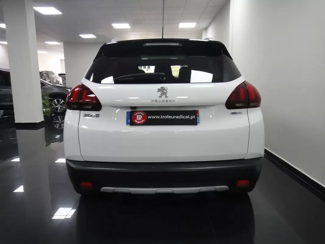 peugeot-2008-2019-gasolina-1199cc