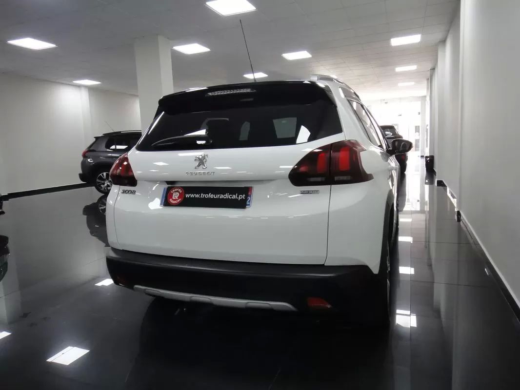 peugeot-2008-2019-gasolina-1199cc