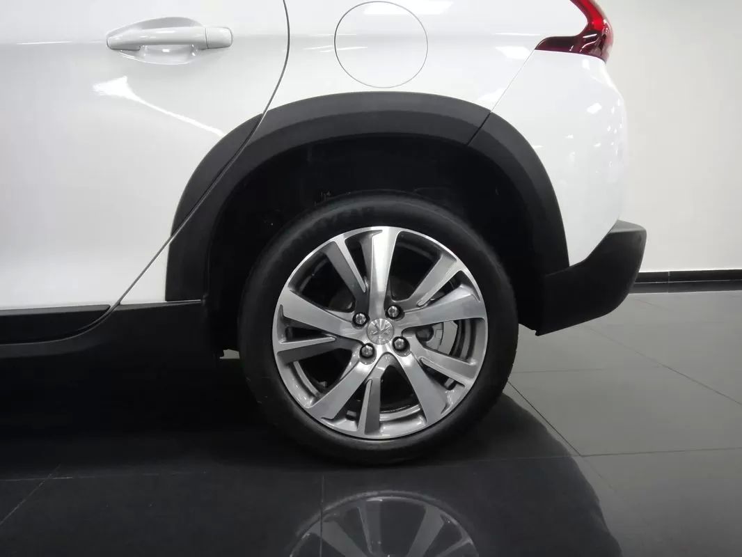 peugeot-2008-2019-gasolina-1199cc