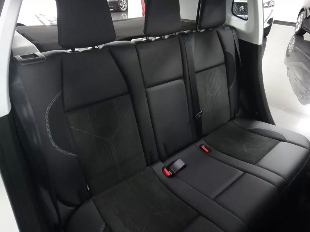 peugeot-2008-2019-gasolina-1199cc