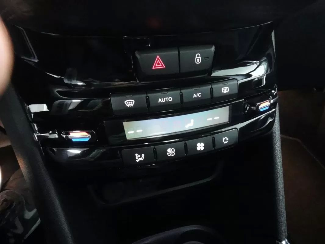 peugeot-2008-2019-gasolina-1199cc