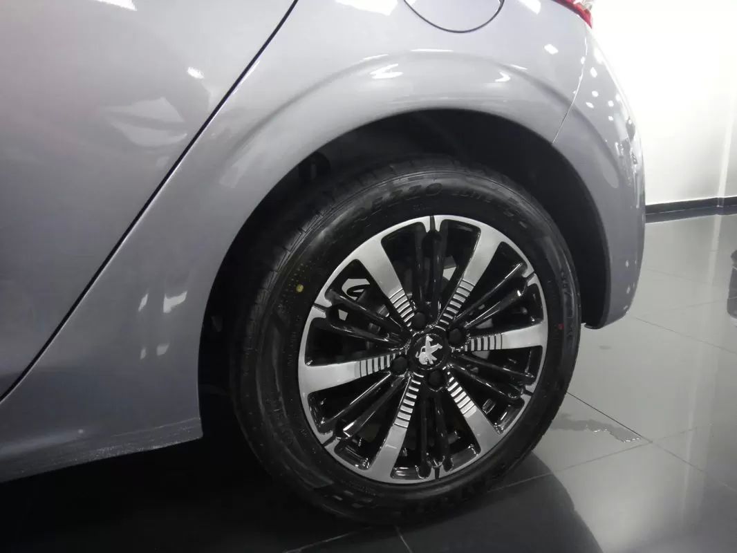 peugeot-208-2019-gasolina-1199cc