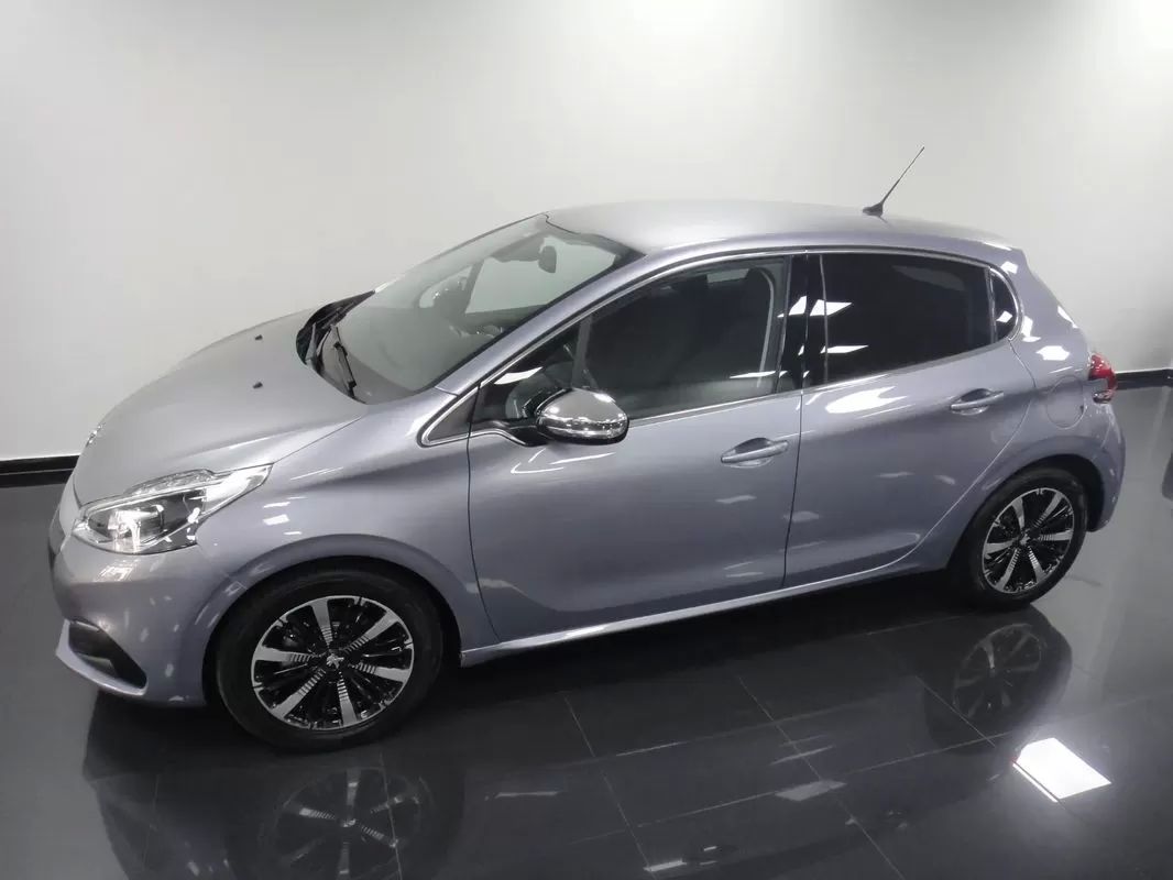peugeot-208-2019-gasolina-1199cc