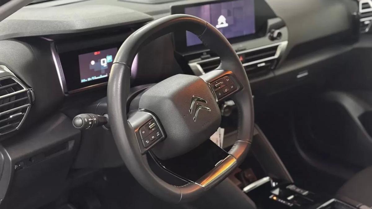 citroen-e-c4-2023-eletrico-200cc