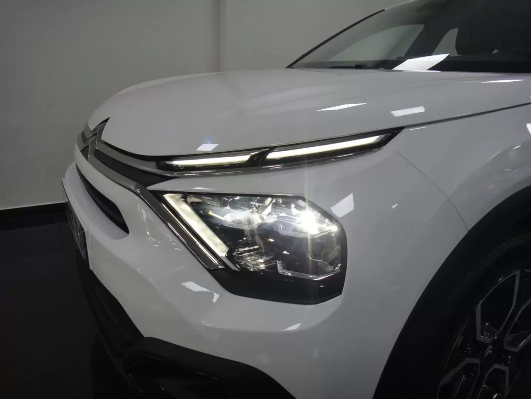 citroen-e-c4-2023-eletrico-200cc