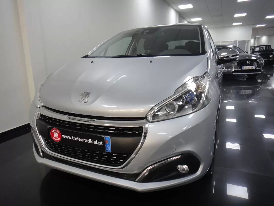 peugeot-208-2018-gasolina-1199cc