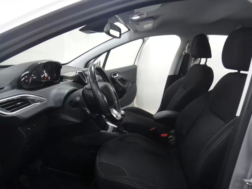 peugeot-208-2018-gasolina-1199cc