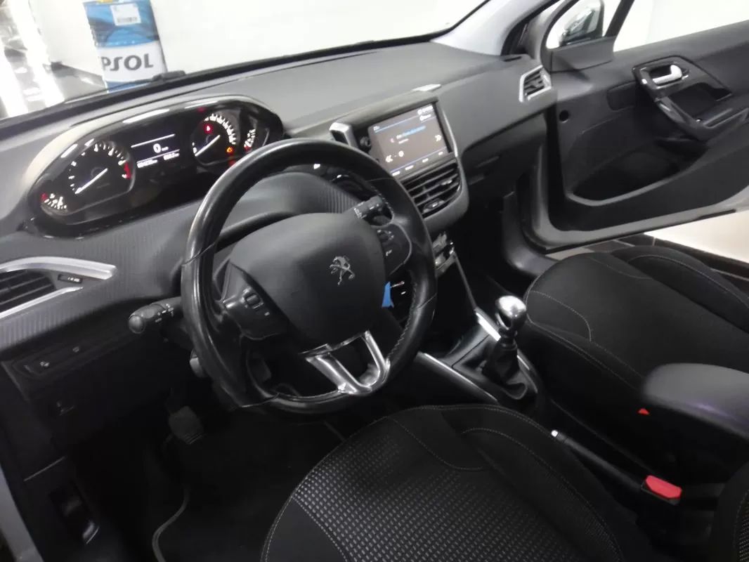 peugeot-208-2018-gasolina-1199cc