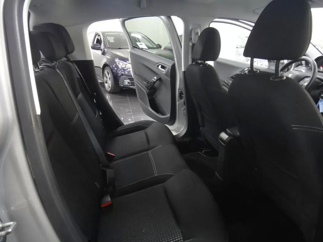 peugeot-208-2018-gasolina-1199cc