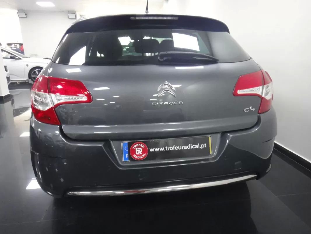 citroen-c4-2011-diesel-1560cc