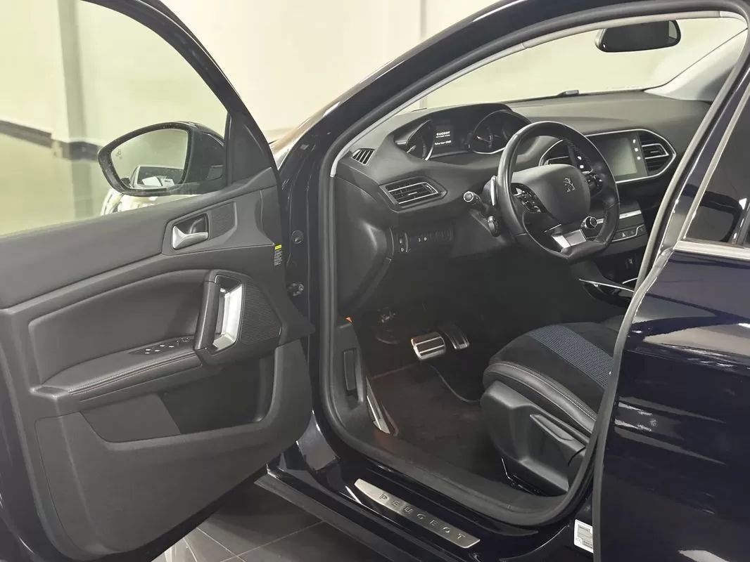 peugeot-308-2019-gasolina-1199cc
