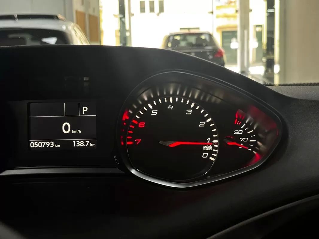 peugeot-308-2019-gasolina-1199cc