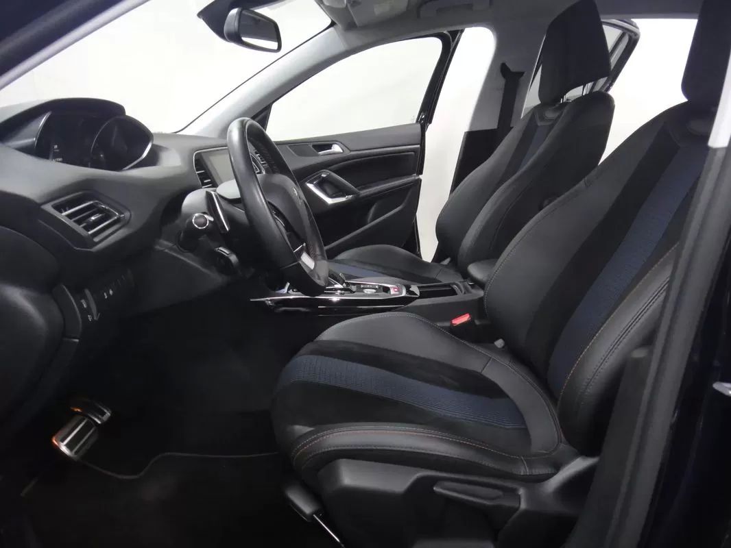 peugeot-308-2019-gasolina-1199cc